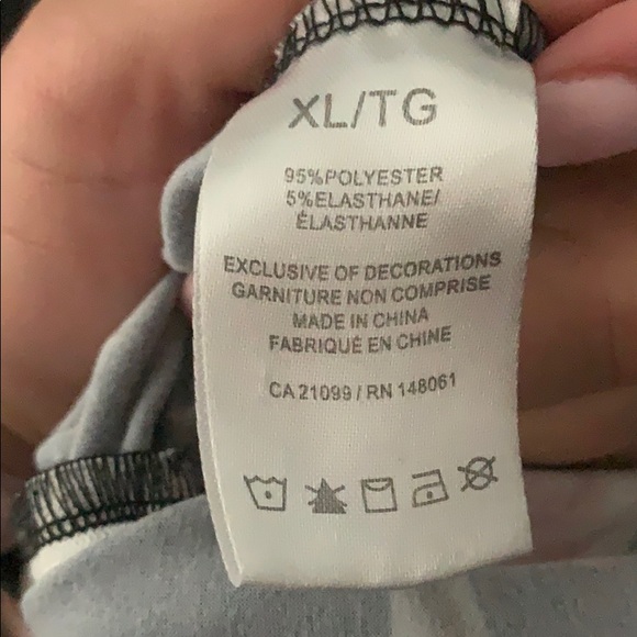 Kendall and Kylie Romper - Picture 3 of 4